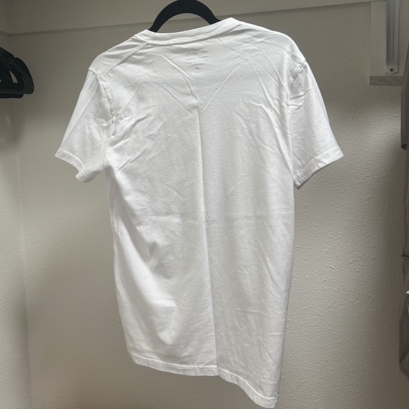 Men’s Hollister T Shirt - Picture 3 of 3